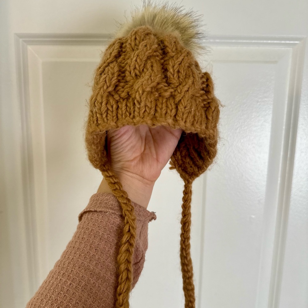 Huggalugs Aspen Knit Bonnet